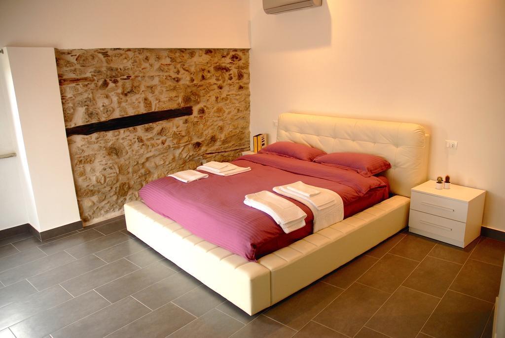 Luna - Aragon Home Holiday Montalbano Elicona Dış mekan fotoğraf