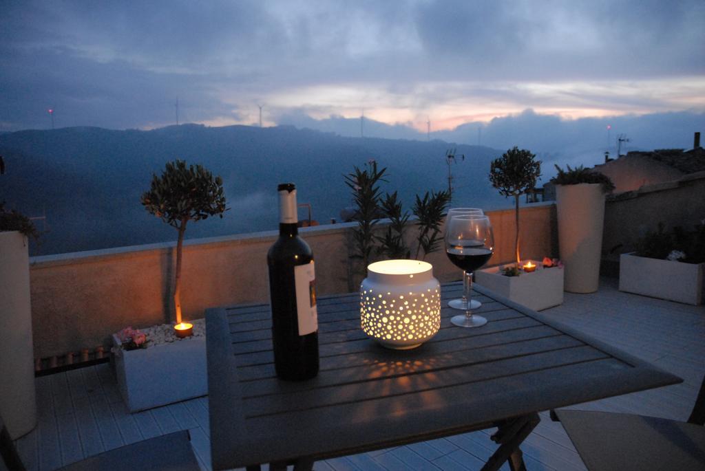 Luna - Aragon Home Holiday Montalbano Elicona Dış mekan fotoğraf